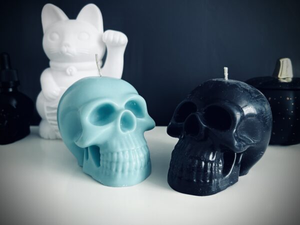 Jasmine Green Tea Scented Skull Candle - Image 4